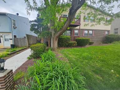 Main picture of 442 S 18th St