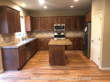 Main picture of 16519 SE Windswept Waters Dr