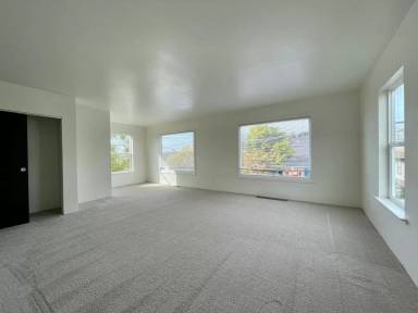 Main picture of 949 11th St