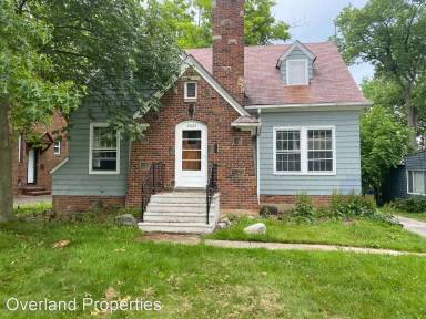 Main picture of 2004 E 221st St