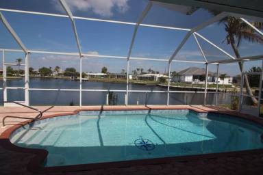 Main picture of 450 Sorrento Ct