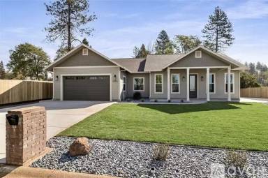 Main picture of 5890 Crestmoor Dr