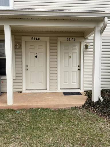 Main picture of 9280 Chapman Oak Dr
