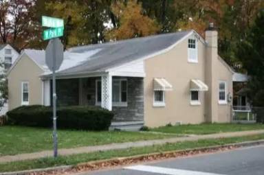 Main picture of 205 W Park Pl