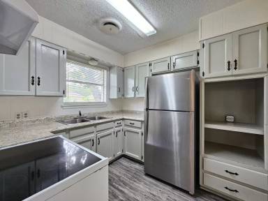 Main picture of 1504 S W S Young Dr