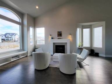 Main picture of 591 W Horizon Dr