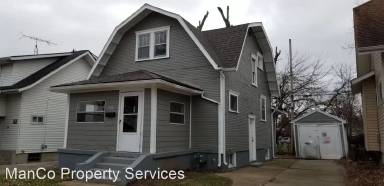 Main picture of 132 Ashwood Ave