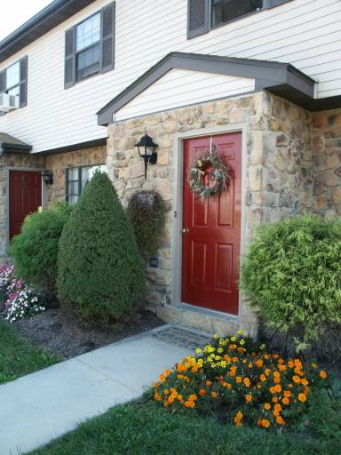 Main picture of 210 Magnolia Dr