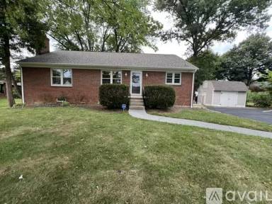 Main picture of 6996 Clover Hill Dr