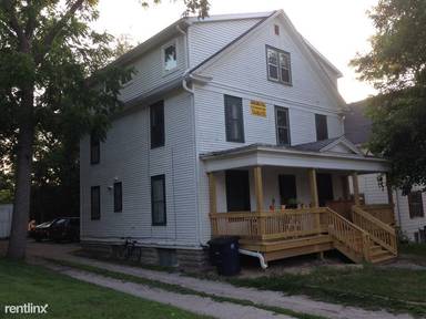Main picture of 1030-1032 Michigan Ave