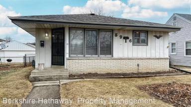 Main picture of 5918 N 80th St