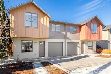 Main picture of 2869 Center St