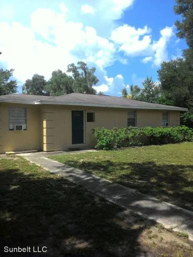 Main picture of 805 Bridges St
