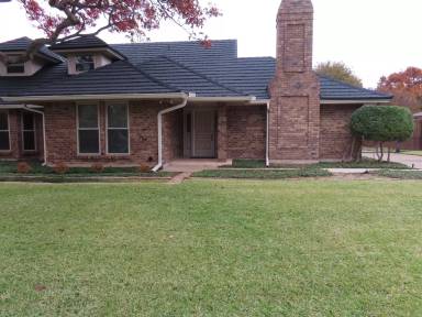 Main picture of 5111 Ledgestone Dr