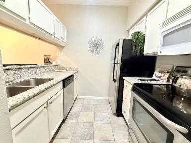 Main picture of Cambridge Court Condominiums