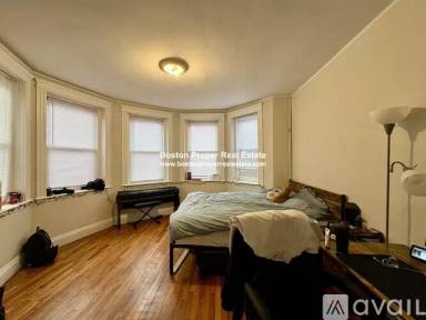 Main picture of 211 Park Dr