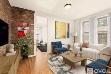 Main picture of 229 E 21st St