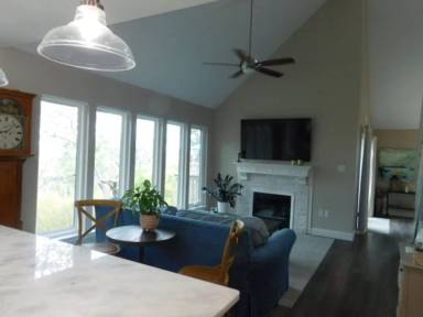 Main picture of 28 Compass Pt