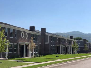 Main picture of 406 W 200 N