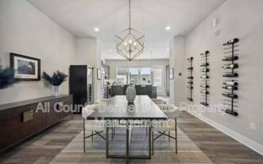 Main picture of 5165 Vivian St