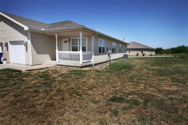 Main picture of 2028 Sutter Woods Rd