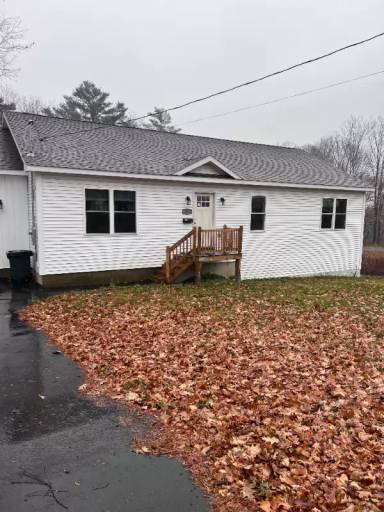 Main picture of 631 Essex St