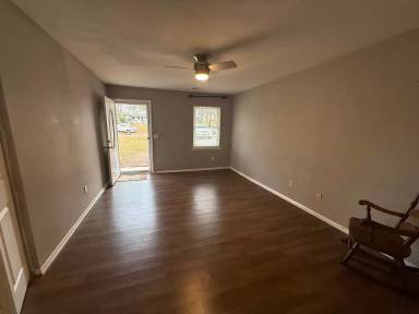 Main picture of 2906 Navajo Ave