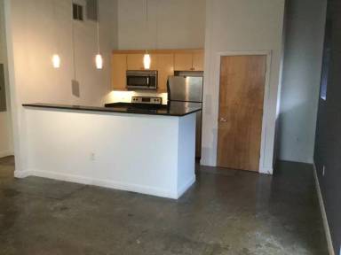 Main picture of 1101 W Marshall St