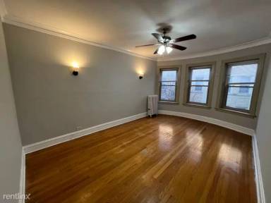 Main picture of 4535 N Hamilton Ave