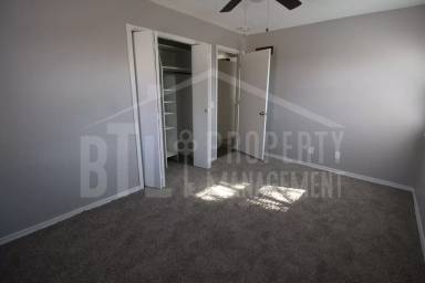 Main picture of 140 Dandelion Ct