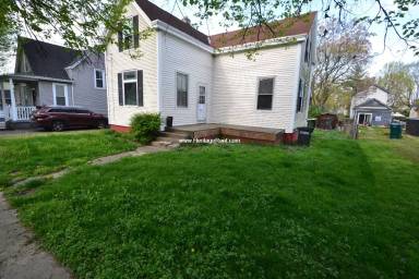 Main picture of 331 Williams St