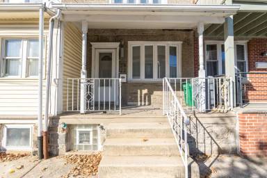 Main picture of 2822 S Smedley St