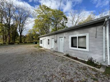 Main picture of 9762 River Rd