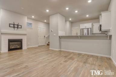 Main picture of 2415 S Trail View Ct