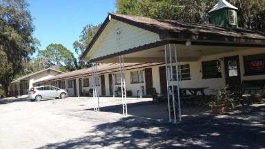 Main picture of 21726 US Highway 27