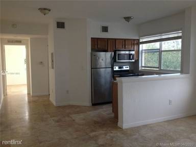 Main picture of 953 SW 10th St