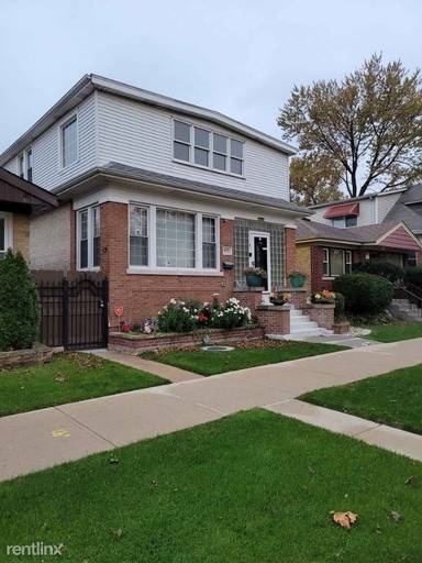Main picture of 4451 W Deming Pl