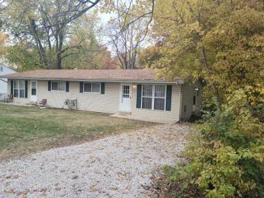 Main picture of 52 Pamela Dr