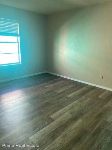 Main picture of 705 Bayview Blvd
