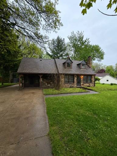 Main picture of 2093 Newcome St