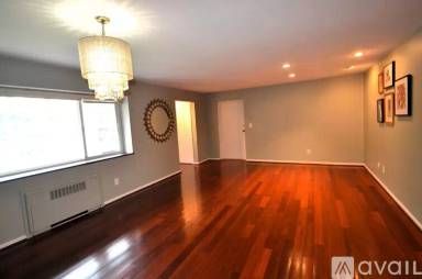 Main picture of 2445 East Ave
