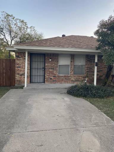 Main picture of 5517 Wellesley Ave