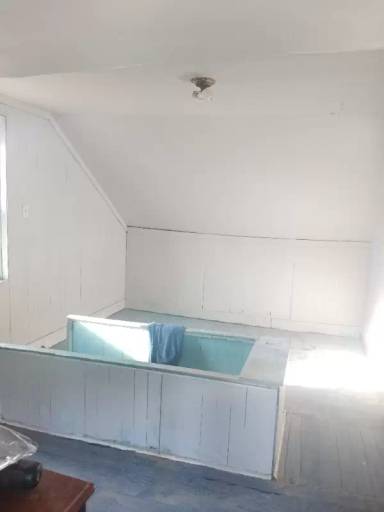 Main picture of 330 Dengler St