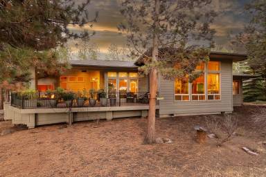 Main picture of 3361 NW McCready Dr