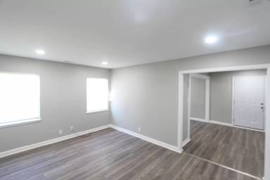 Main picture of 7808 Vienna Ave