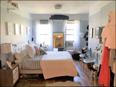 Main picture of 132 Allen St