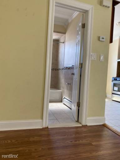 Main picture of 10328 105th St
