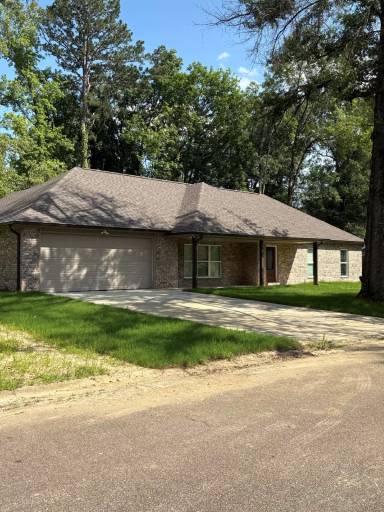 Main picture of 74 Azalea Dr
