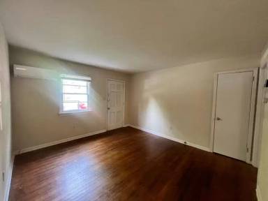 Main picture of 408 Dobson St