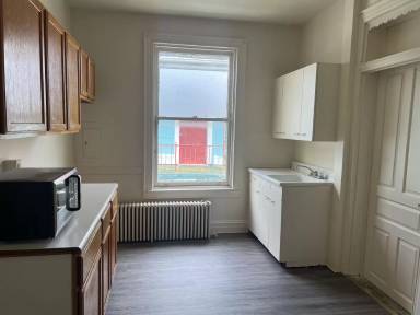 Main picture of Queen St S. 49 - 2nd flr